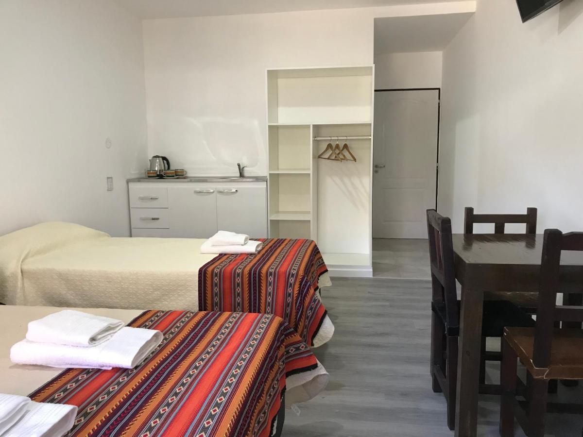 Guest House سالتا المظهر الخارجي الصورة