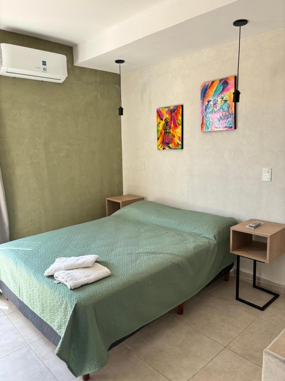 Guest House سالتا المظهر الخارجي الصورة