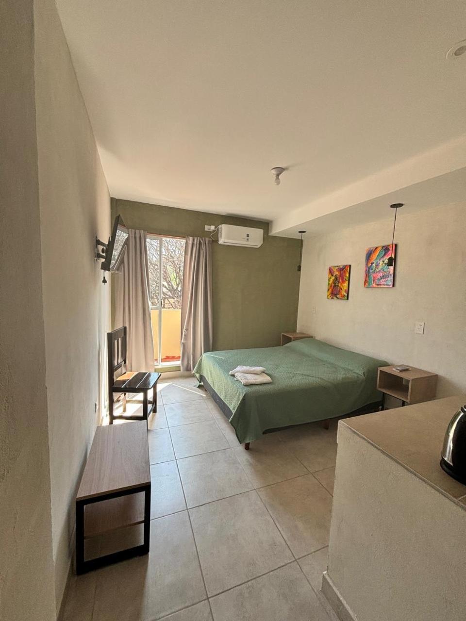 Guest House سالتا المظهر الخارجي الصورة